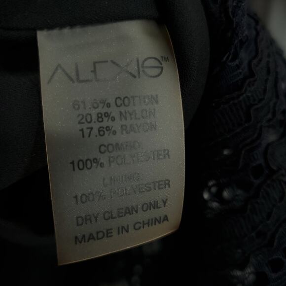 Revolve Alexis Laurena Off the Shoulder Black Top Size Medium NWT - Picture 8 of 11